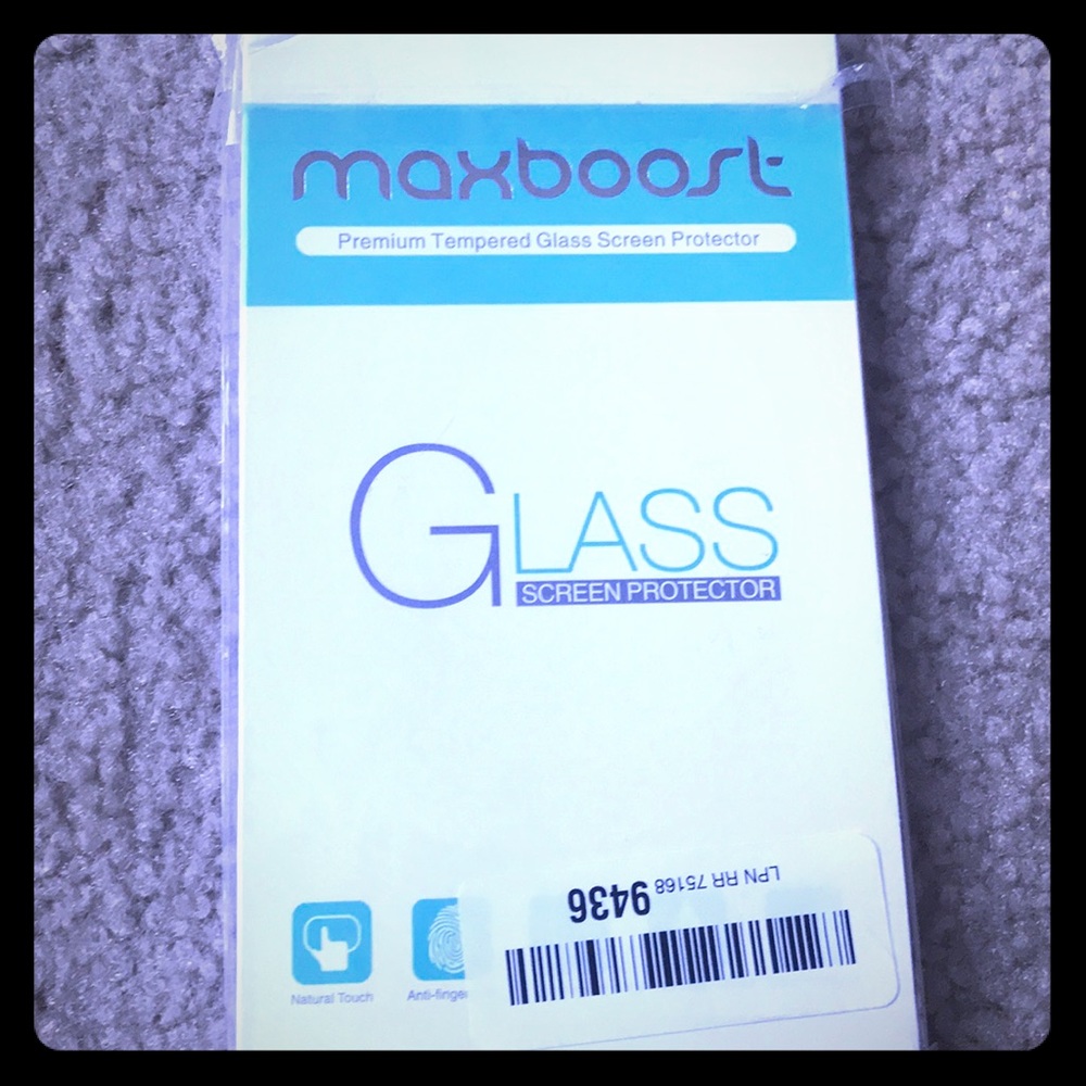 Maxboost Glass protector.